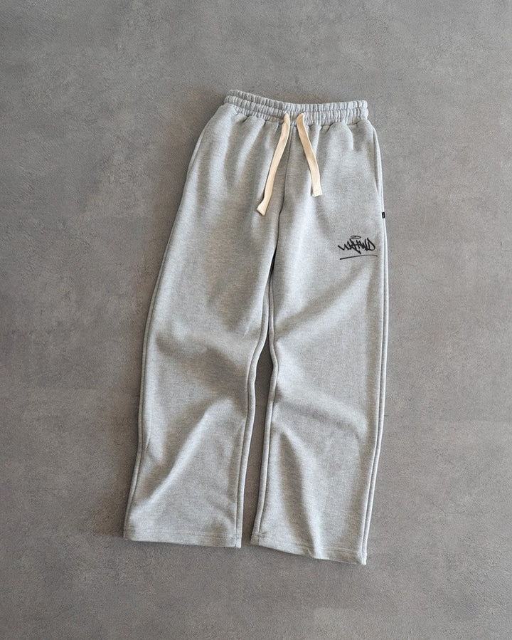 Women’s leisure pants with elastic waist and side pockets Chic & Stil
