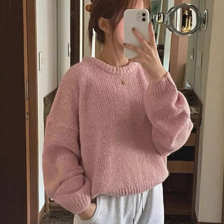 Comfortable and oversized women's sweater Lune London