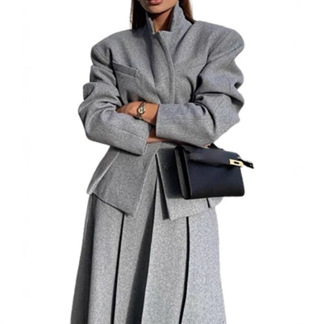 Oversized wool blazer for women in a smart-casual style Lune London