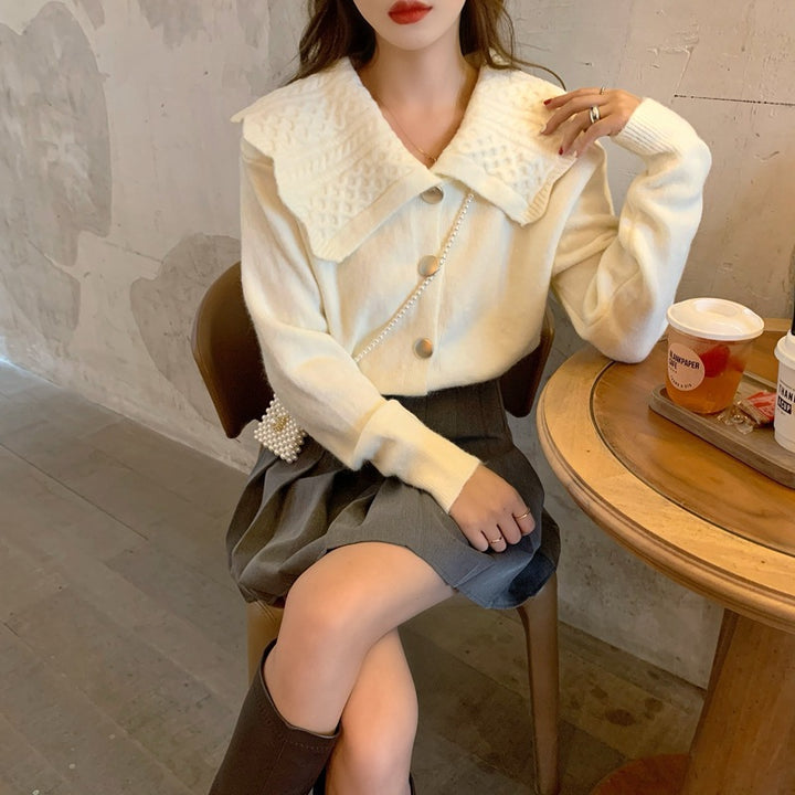 Knit jacket for women with wide collar and decorative buttons Lune London