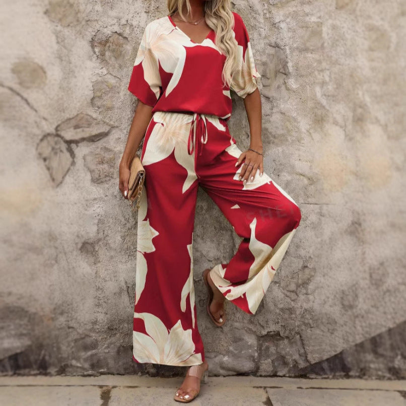 Ladies Elegant Jumpsuit with floral patterns and wide leg Lune London