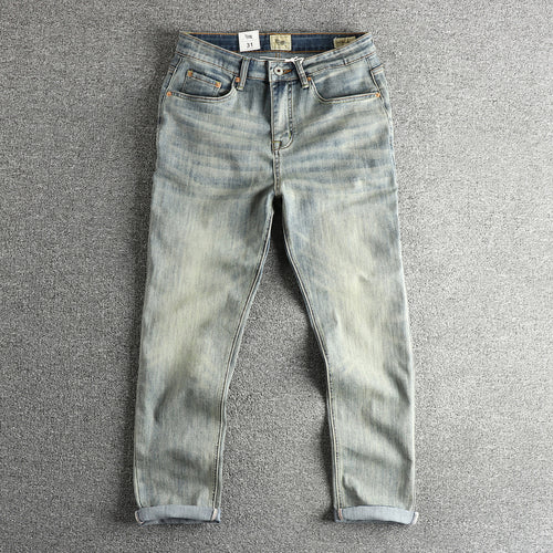 Slim fit jeans for women with a comfortable cut and a casual vintage look Lune London