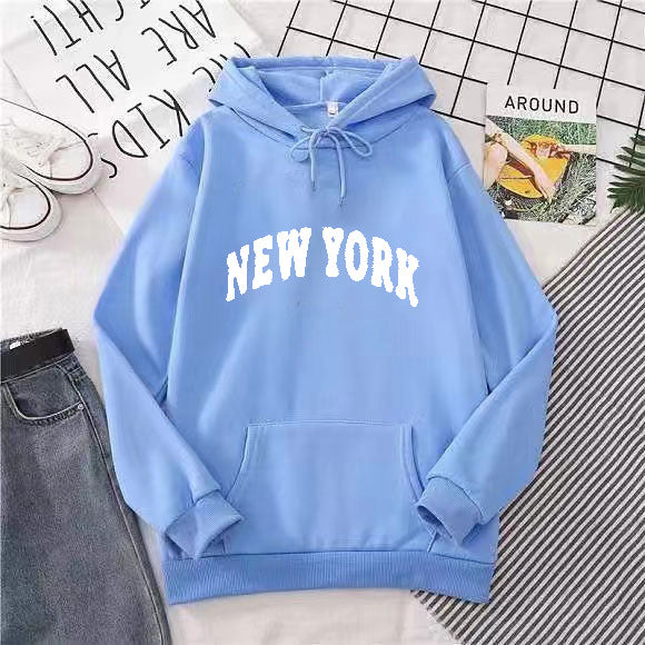 Women's Hooded Sweatshirt with Modern New York Lettering Chic & Stil