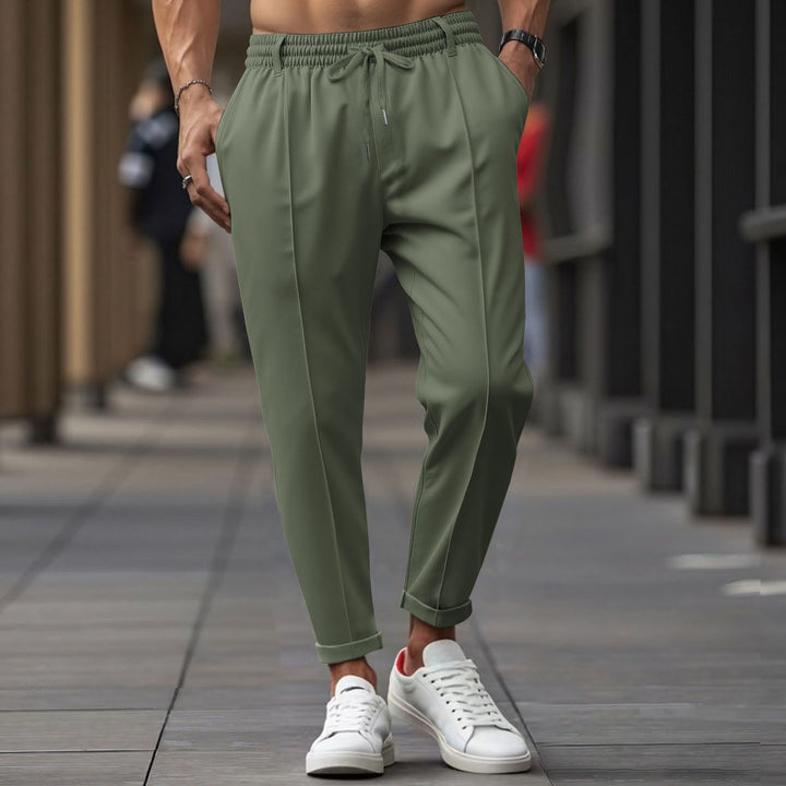 Casual men's jogger pants with elastic waistband and practical side pockets Lune London
