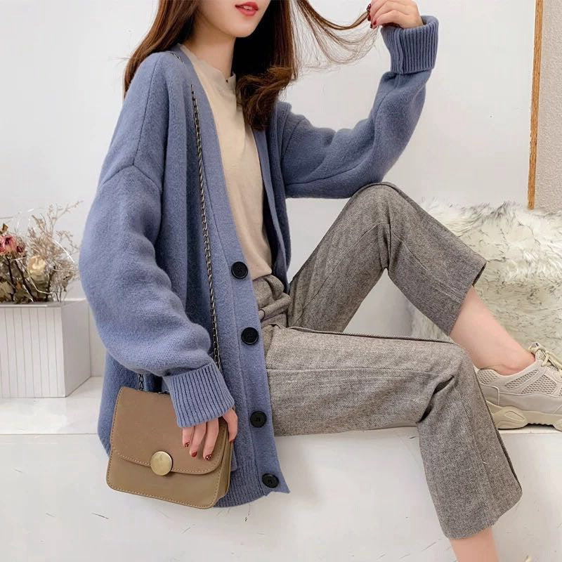 Fashion knit jacket for ladies with a soft material and an innovative cut Lune London