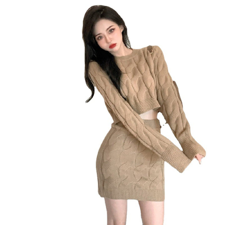 Ensemble en tricot pour femmes avec crop top et mini jupe Chic & Stil