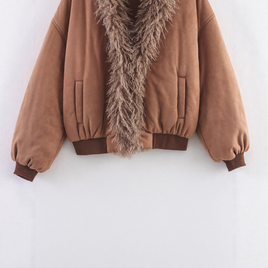 Ladies cozy suede jacket with fur collar Lune London
