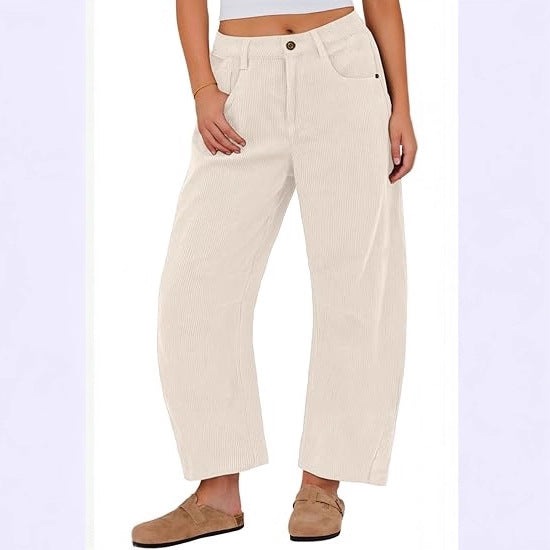 Pantalons en corduroy pour femmes avec poches latérales Chic & Stil