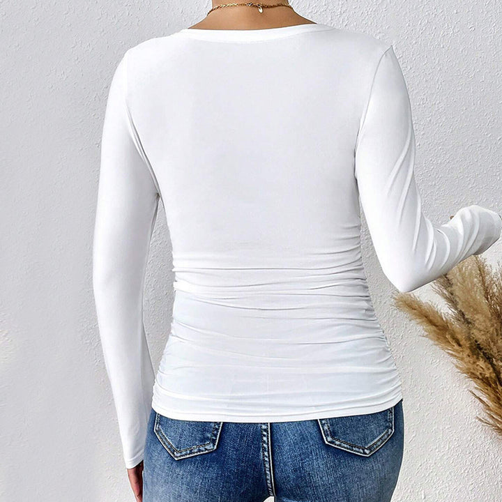 Body à manches longues pour femmes avec décolleté en V profond et design mettant en valeur la silhouette Chic & Stil
