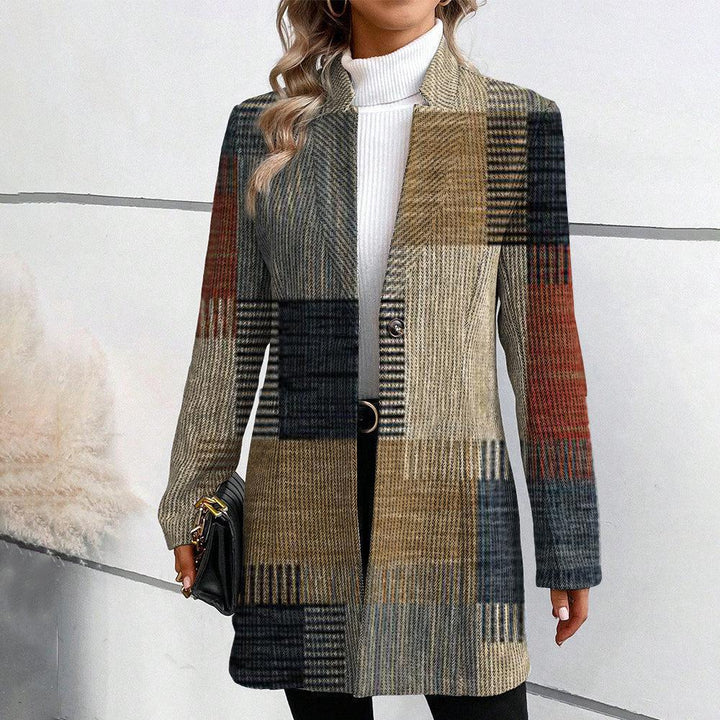 Elegant checkered coat for women Lune London