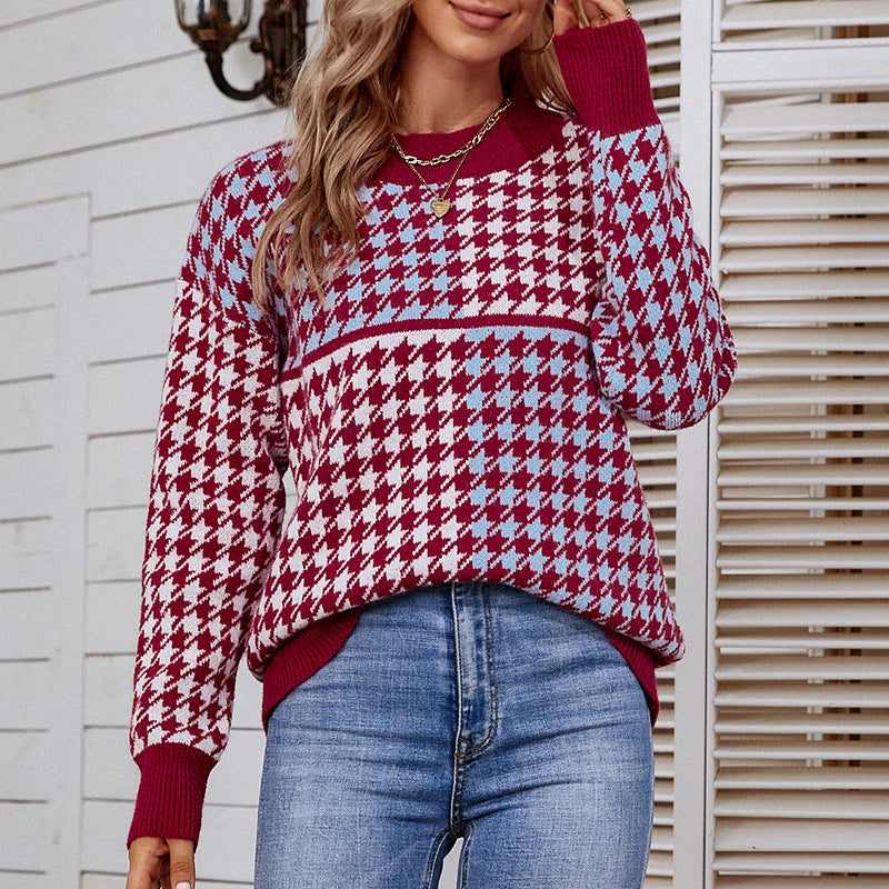 Women cozy knit sweater with a trendy checked pattern and a loose fit Lune London