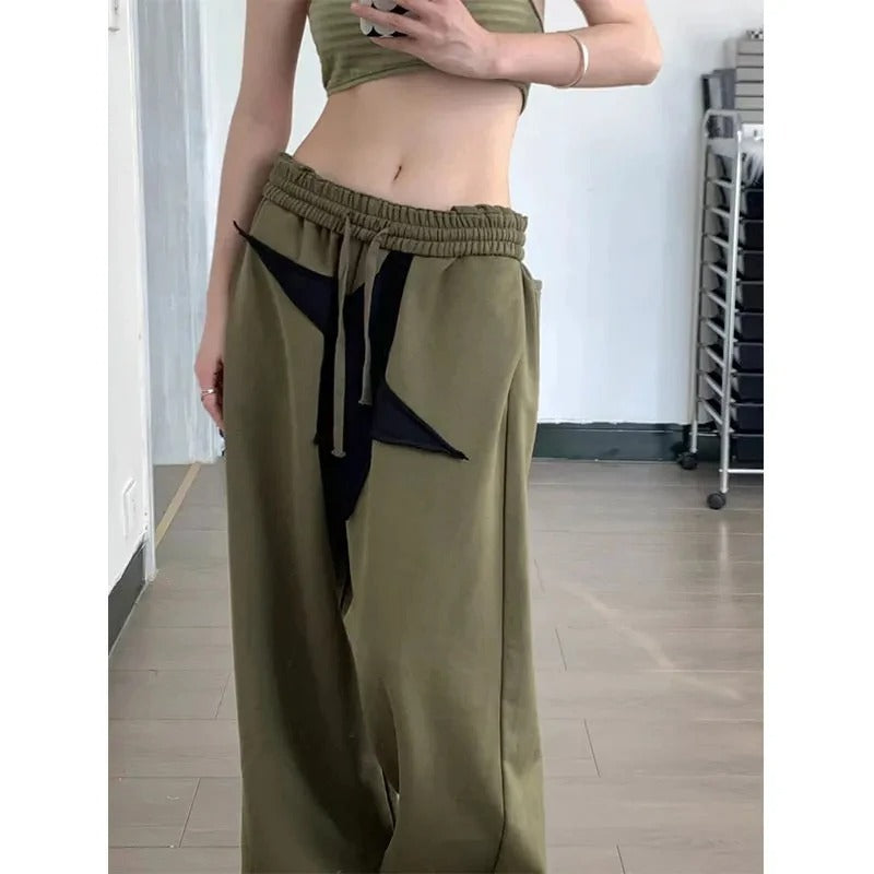 Women Comfortable Loose Jogging Pants with Elastic Waist and Practical Pockets Lune London