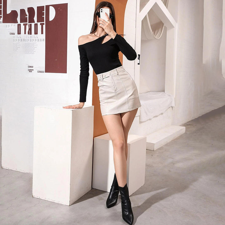 Asymmetrical long sleeve top for women with elegant cut Chic & Stil