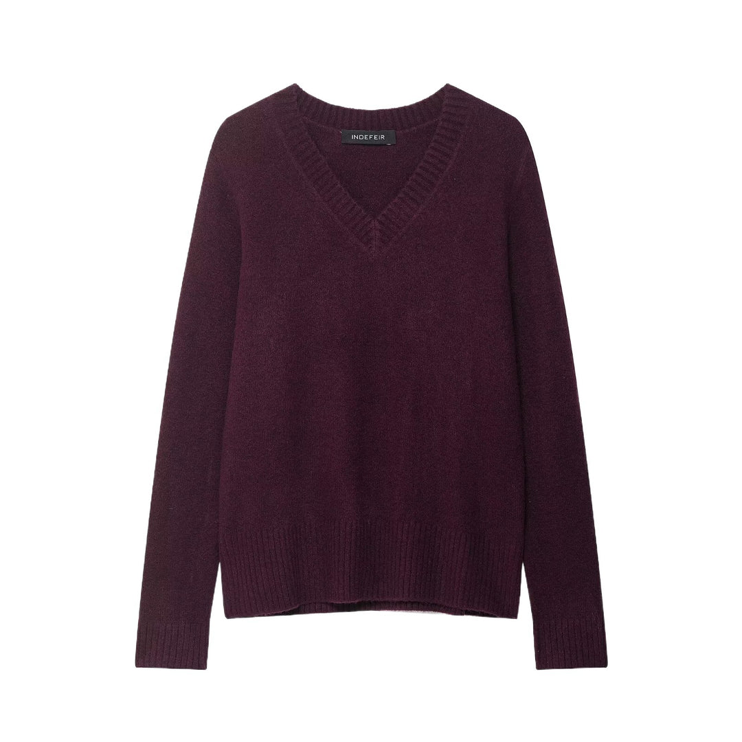 Women's V-neck sweater in soft knit material Lune London