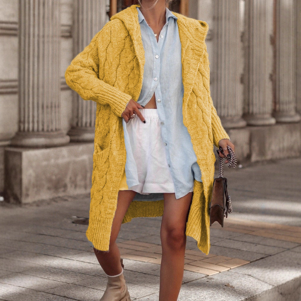 Gilet en tricot épais pour femmes avec capuche et motif en câble Chic & Stil