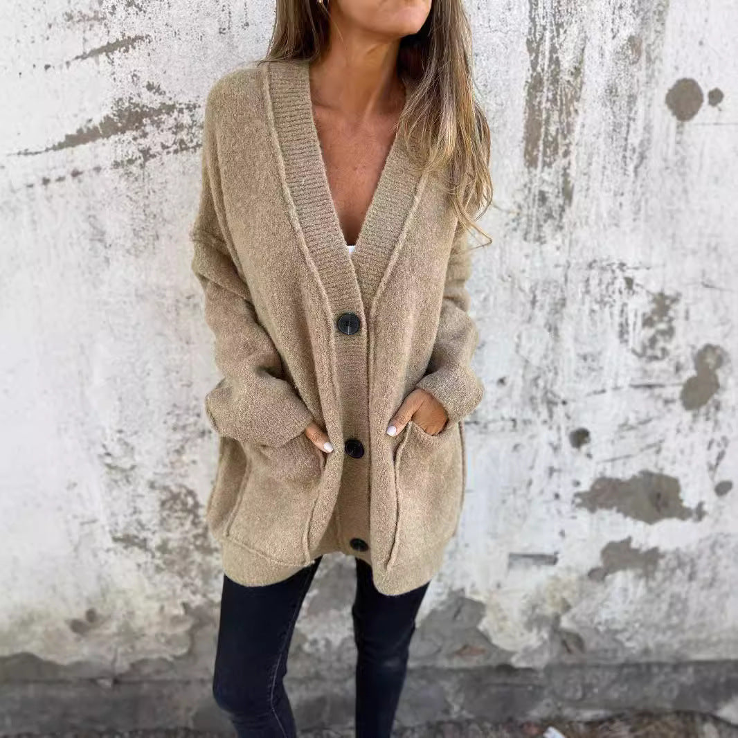 Ladies soft knit cardigan with deep V-neck and large pockets Lune London