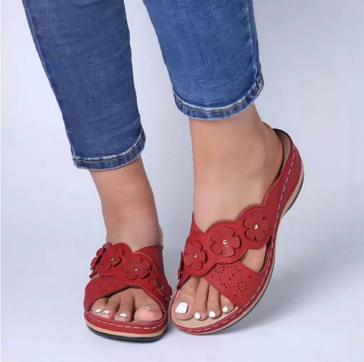 Comfortable sandals for women with trendy floral appliqués Lune London