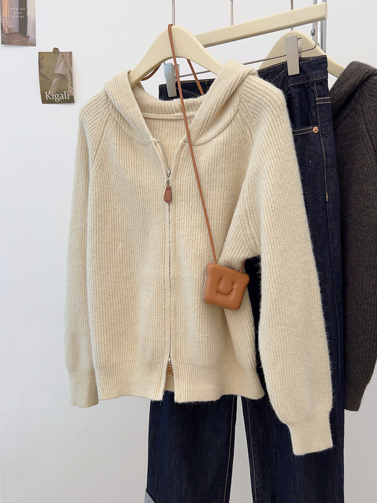 Ladies trendy hoodie with zipper and textured design Lune London