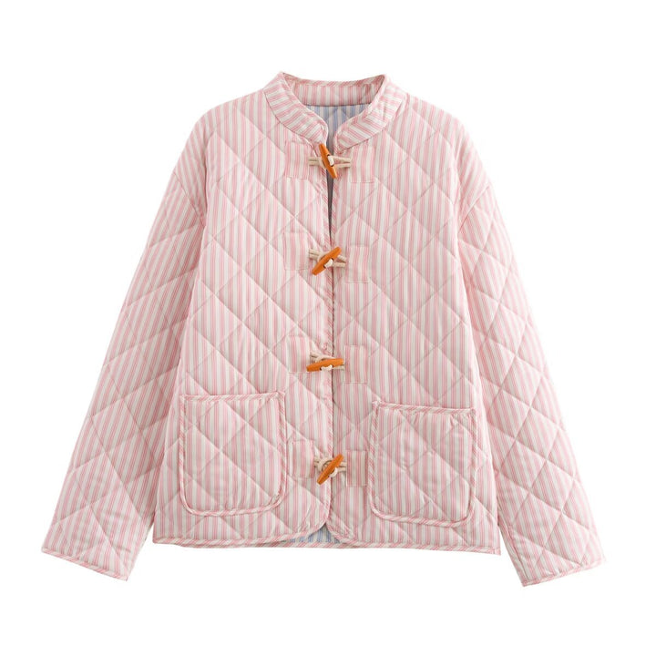 Quilted jacket for women with practical pockets and Lune London button details