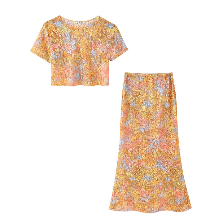 Women’s set consisting of a crop top and a floral patterned maxi skirt Lune London
