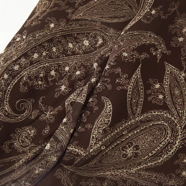 Elegant maxi skirt for women with paisley floral pattern and elastic waistband Lune London