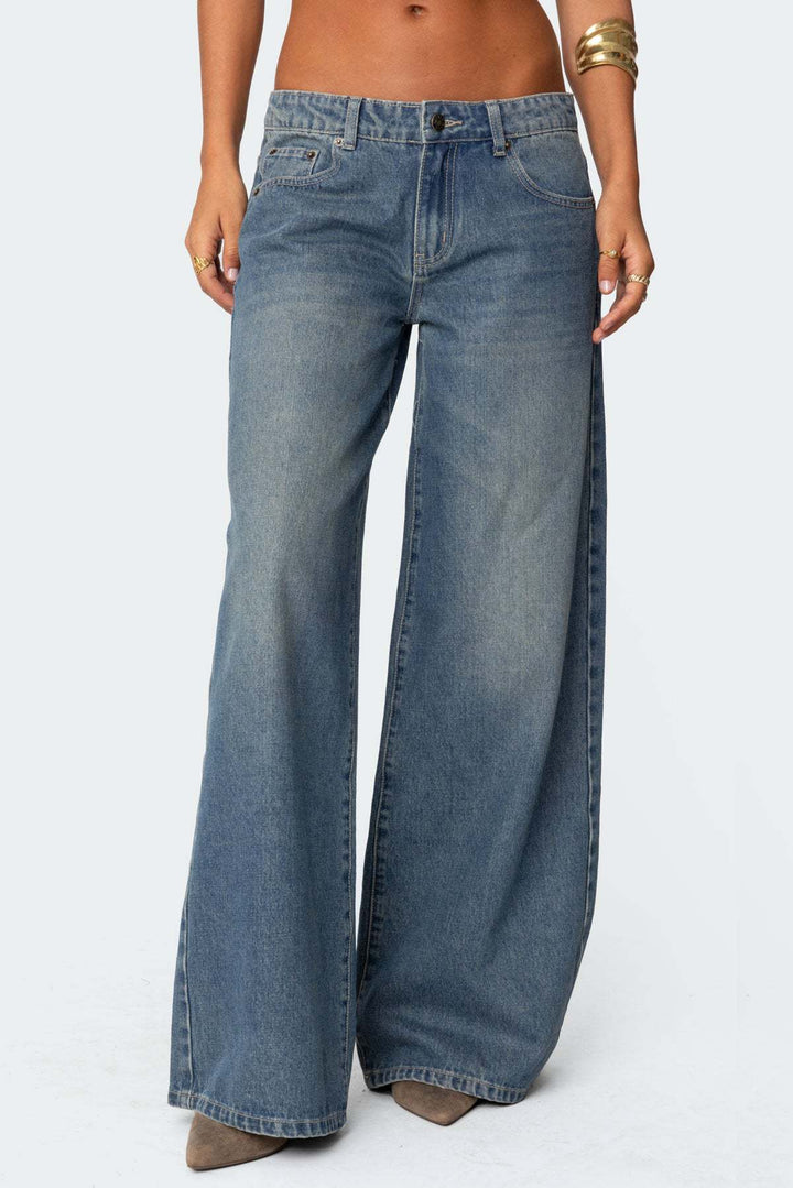 Women's casual flared jeans with wide leg Lune London