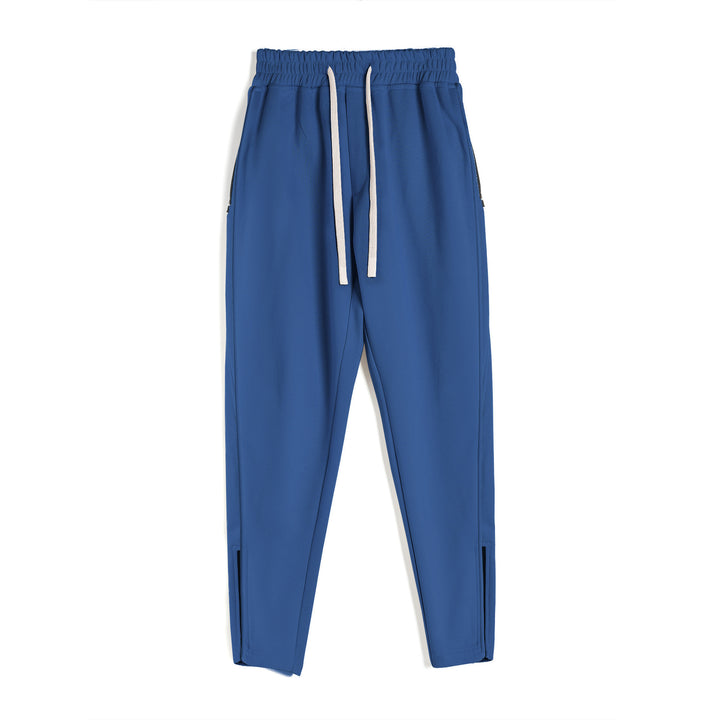 Sporty jogging pants for men with elastic waistband and side zip pockets Lune London