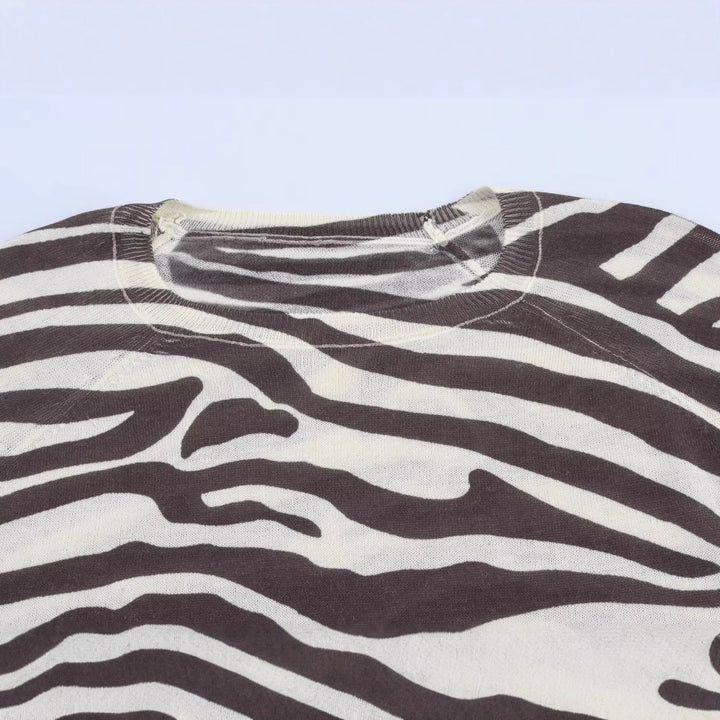 Lightweight pullover for women in chic and stylish zebra print