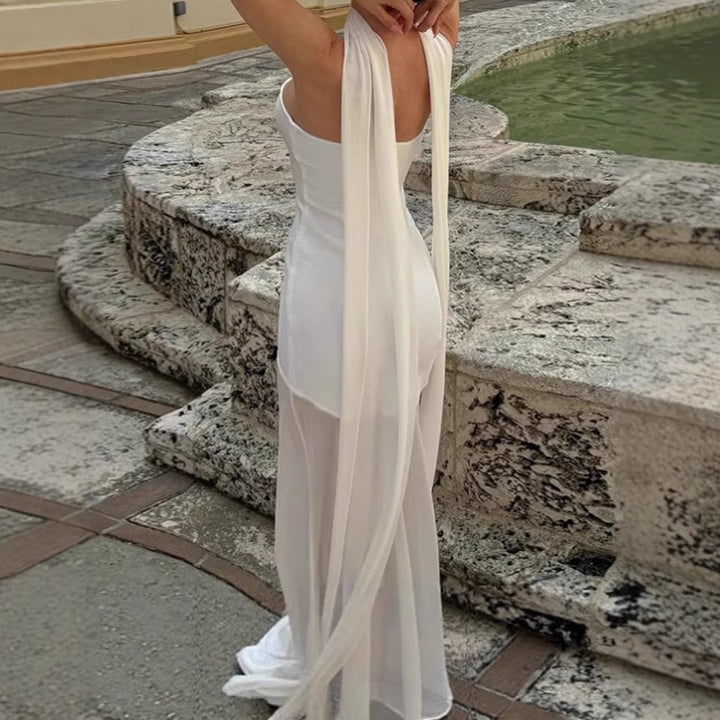 Women Elegant Long Evening Dress with Fluid Fabric and Strapless Lune London