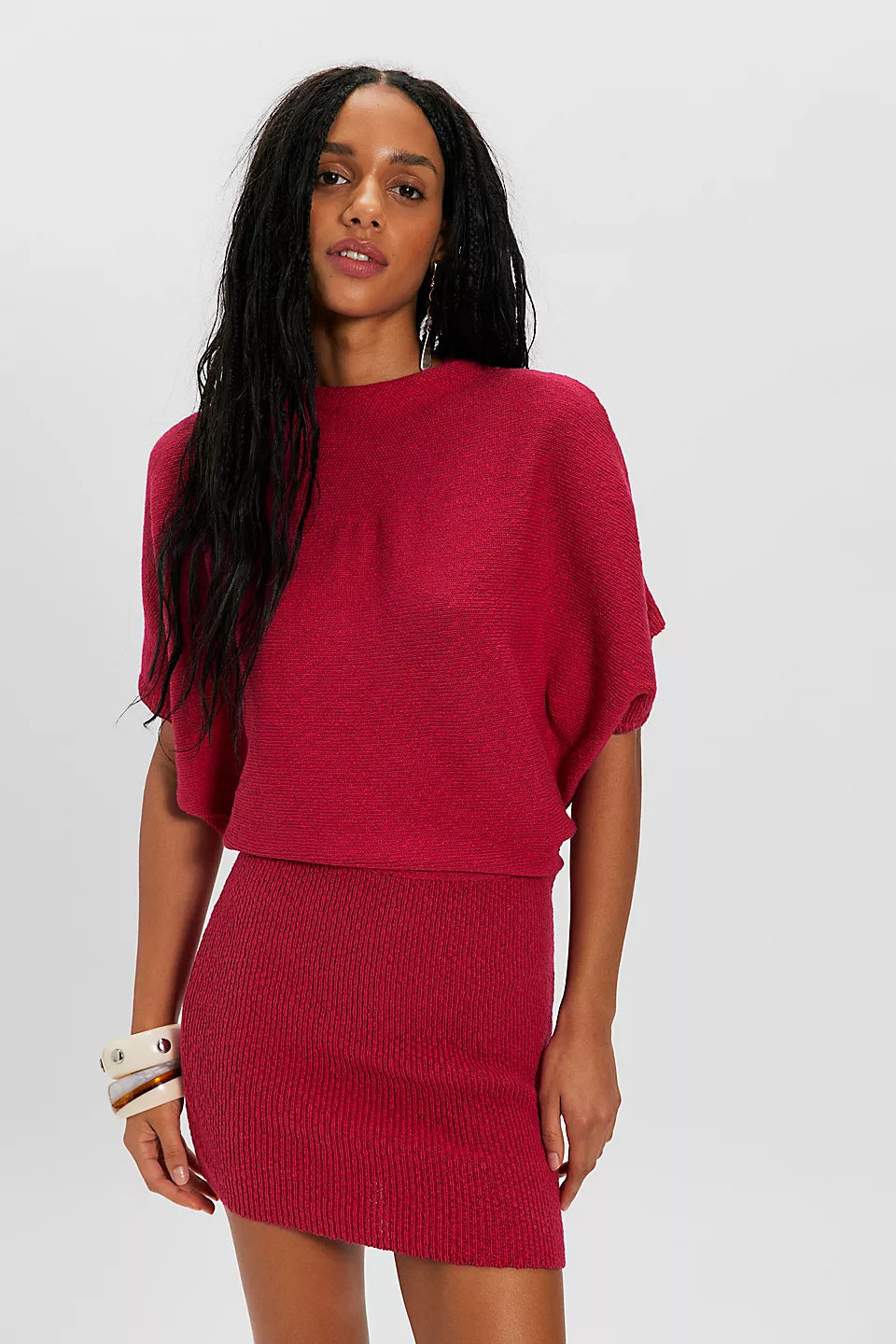 Women's knit dress with casual top and figure-hugging skirt Chic & Stil
