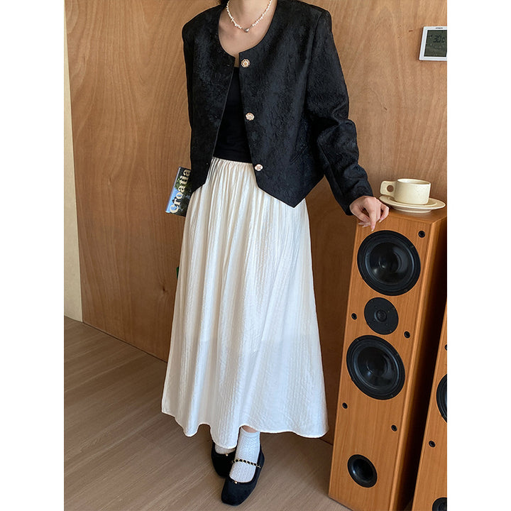 Women's elegant, structured short jacket with floral pattern Chic & Stil