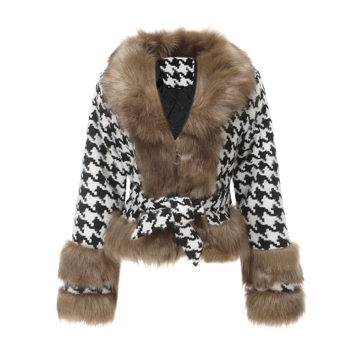 Women High-Quality Winter Coat with a Distinctive Houndstooth Pattern and a Faux Fur Collar Lune London