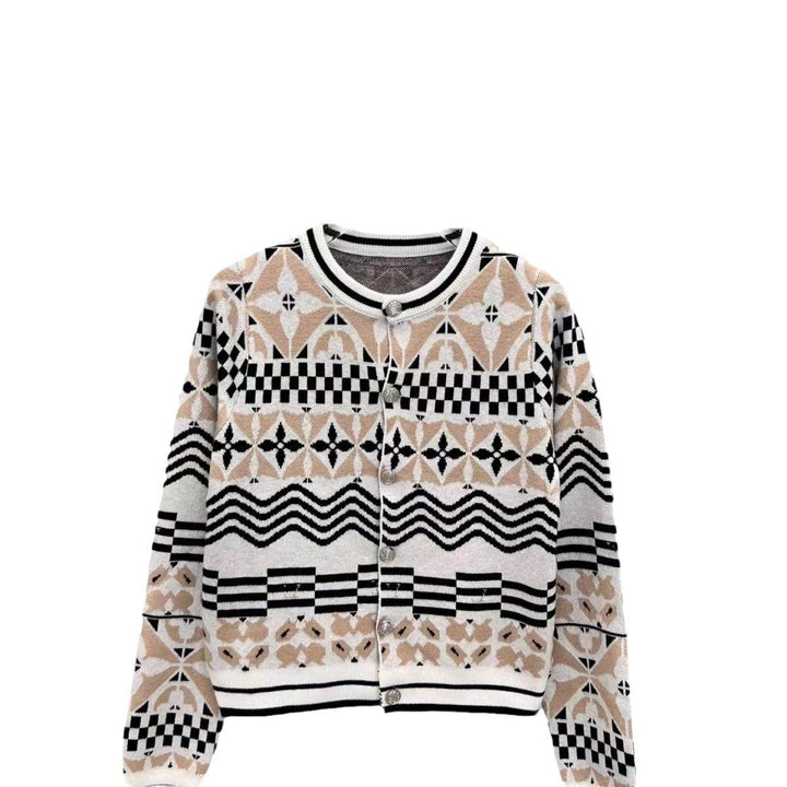 Trendy short jacket for women Lune London
