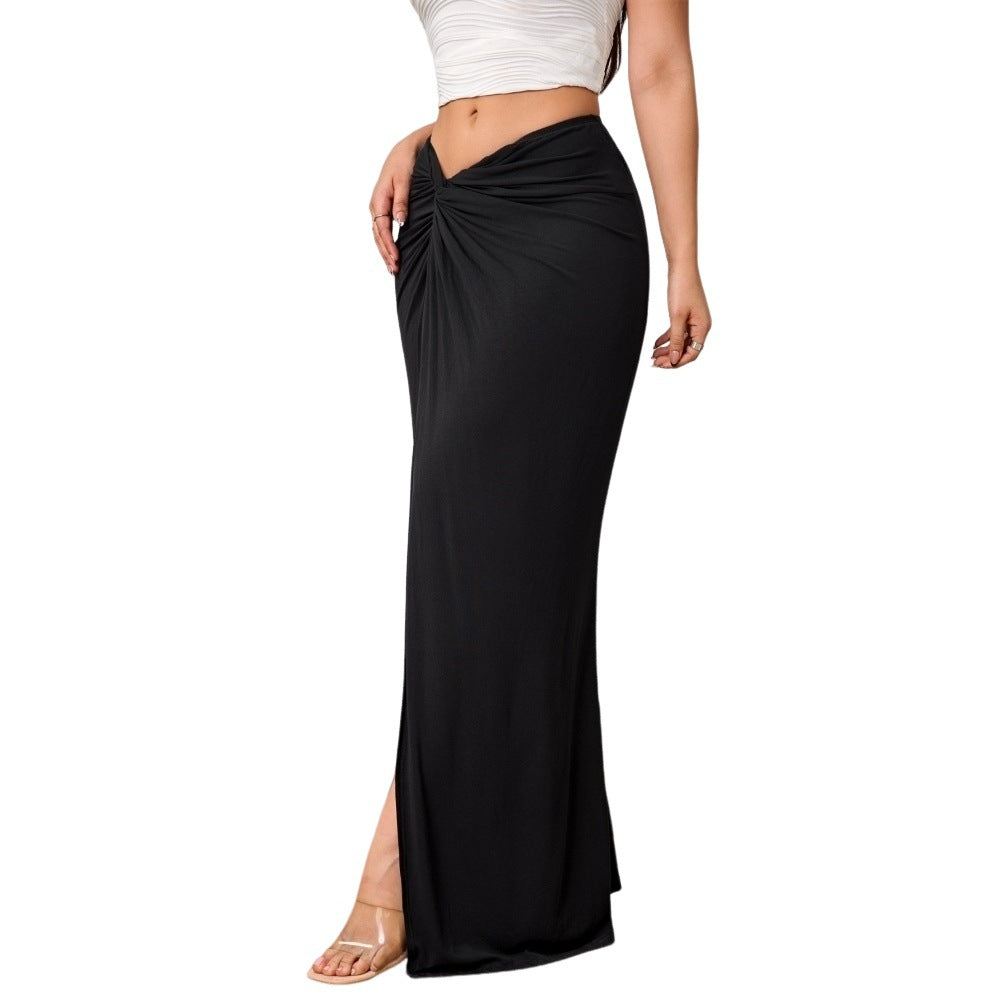Elegant maxi skirt for women with sophisticated draping and a high slit Chic & Stil