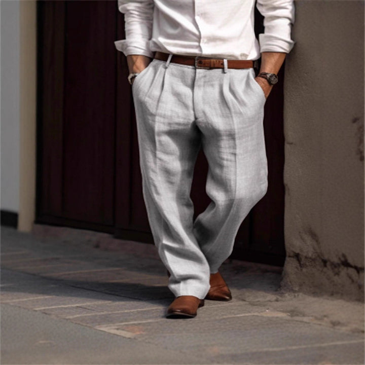 Elegant linen pants for men with a classic cut and breathable properties Lune London