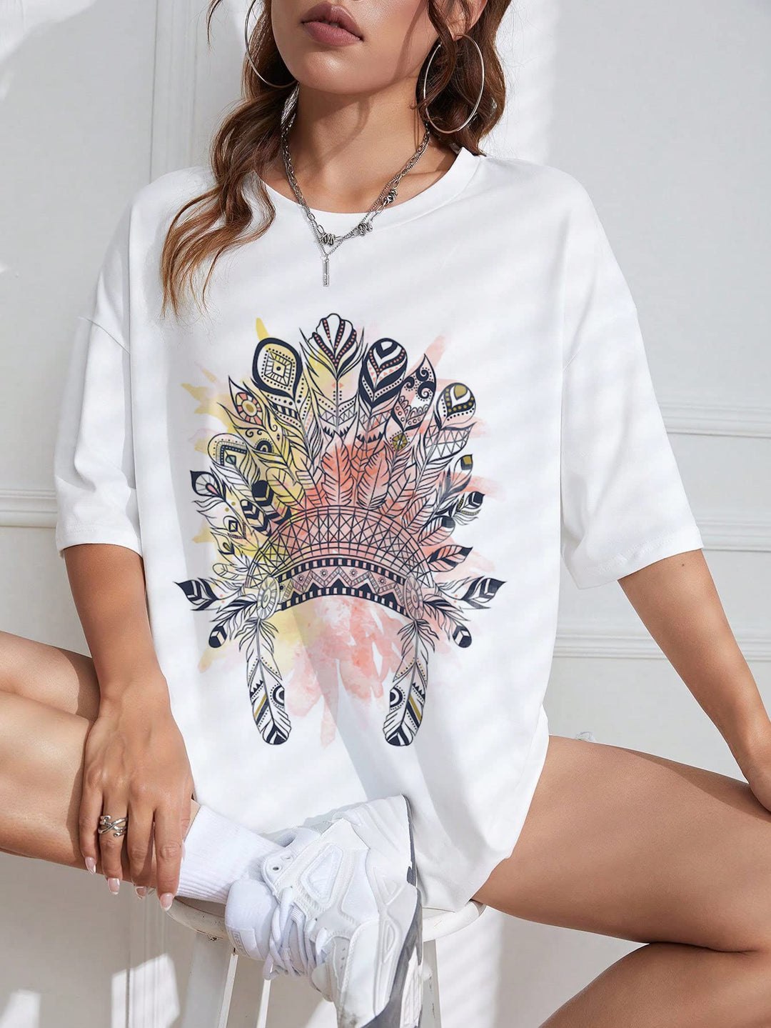 Casual T-shirt for women in plus sizes with graphic print Lune London