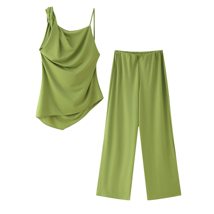 Wide palazzo pants for women with elastic waistband and flowy cut Lune London