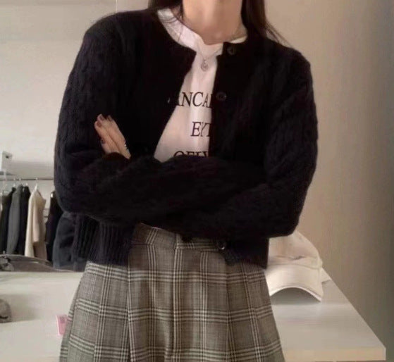 Knit bolero jacket for women with cable stitch structure Lune London