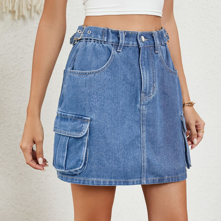 Roc denim for women with practical cargo pockets and high waist Lune London