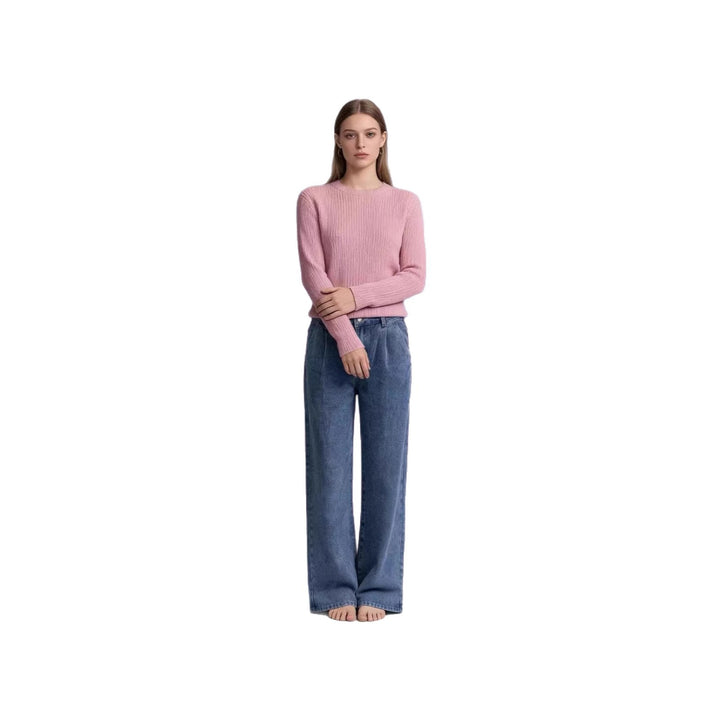 Women high-waisted wide jeans in a casual style with elegant pleating Lune London