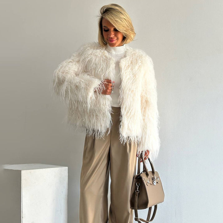 Ladies Faux Fur Jacket with Wide Sleeves and Relaxed Fit Lune London