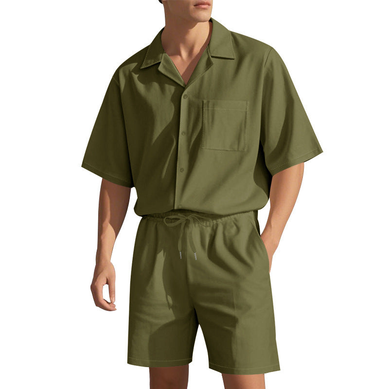 Comfortable short suit for men with elastic waistband and practical pockets Lune London
