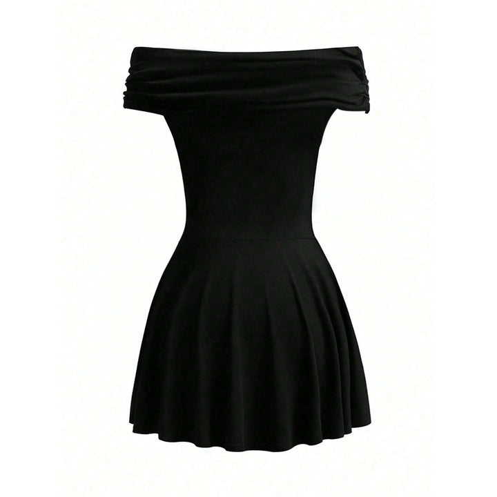 Robe Mini Femme Sans Épaules avec Détail Élégant en Enveloppement Chic & Stil