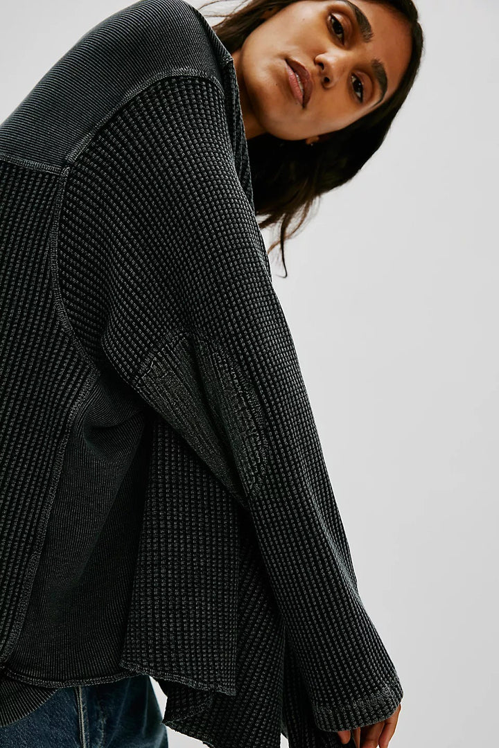 Casual knit sweater for women with a slightly oversized cut Lune London