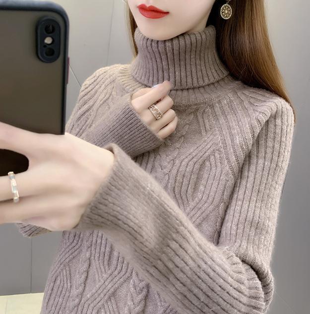 Women's turtleneck pullover with textured cable knit pattern and long sleeves Lune London