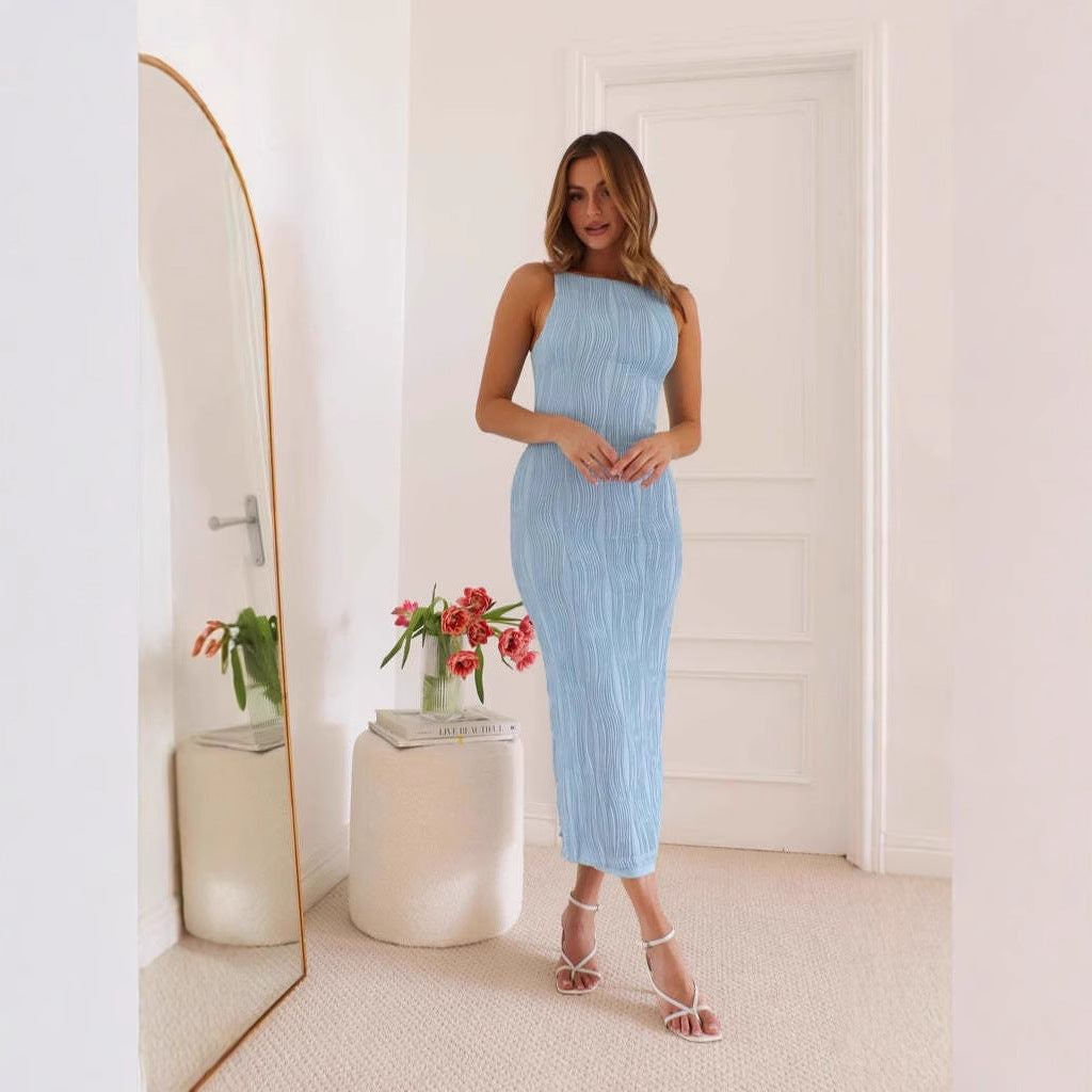 Chic & Stil Elegant ribbed design women’s maxi dress with a fitted silhouette