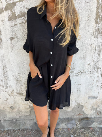 Oversized shirt dress for women with button closure and turtleneck Lune London