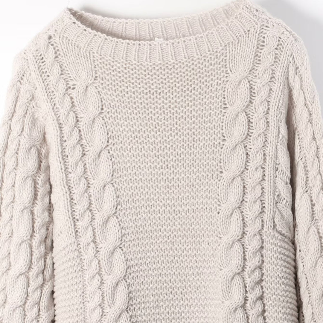 Chunky knit sweater for women with a textured design and a loose fit Lune London