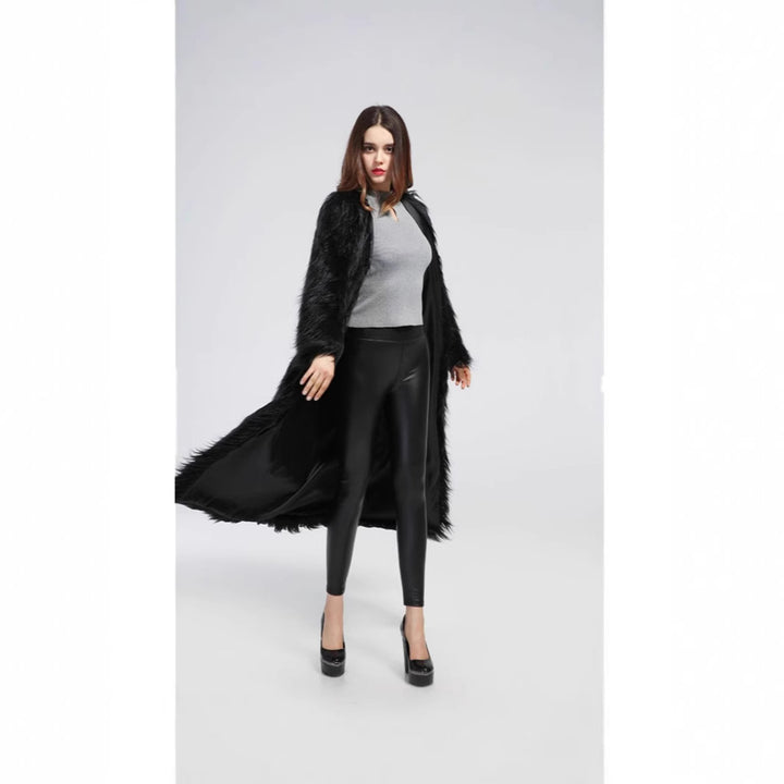 Luxurious faux fur coat for women with elegant lining Lune London
