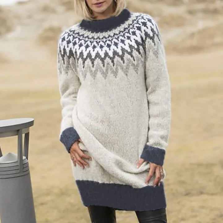 Robe femme en tricot avec motif nordique ludique et col montant Chic & Stil